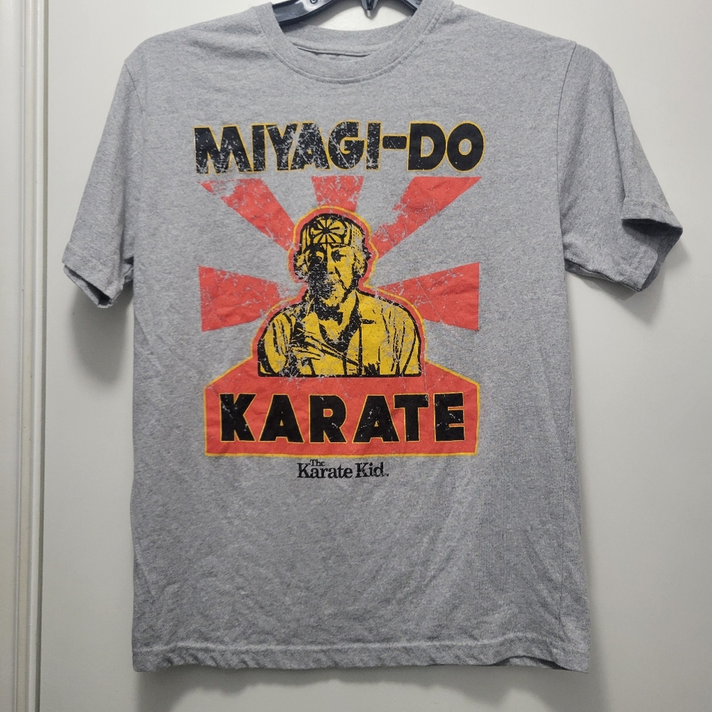 Chemistry Karate Kid Mr. Miyagi t-shirt Miyagi-Do Karate Cobra Kai Medium